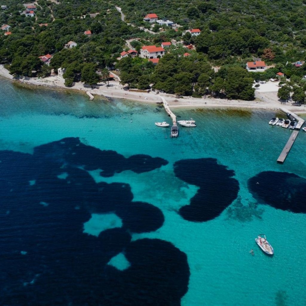 Blue Lagoon Split boat tour