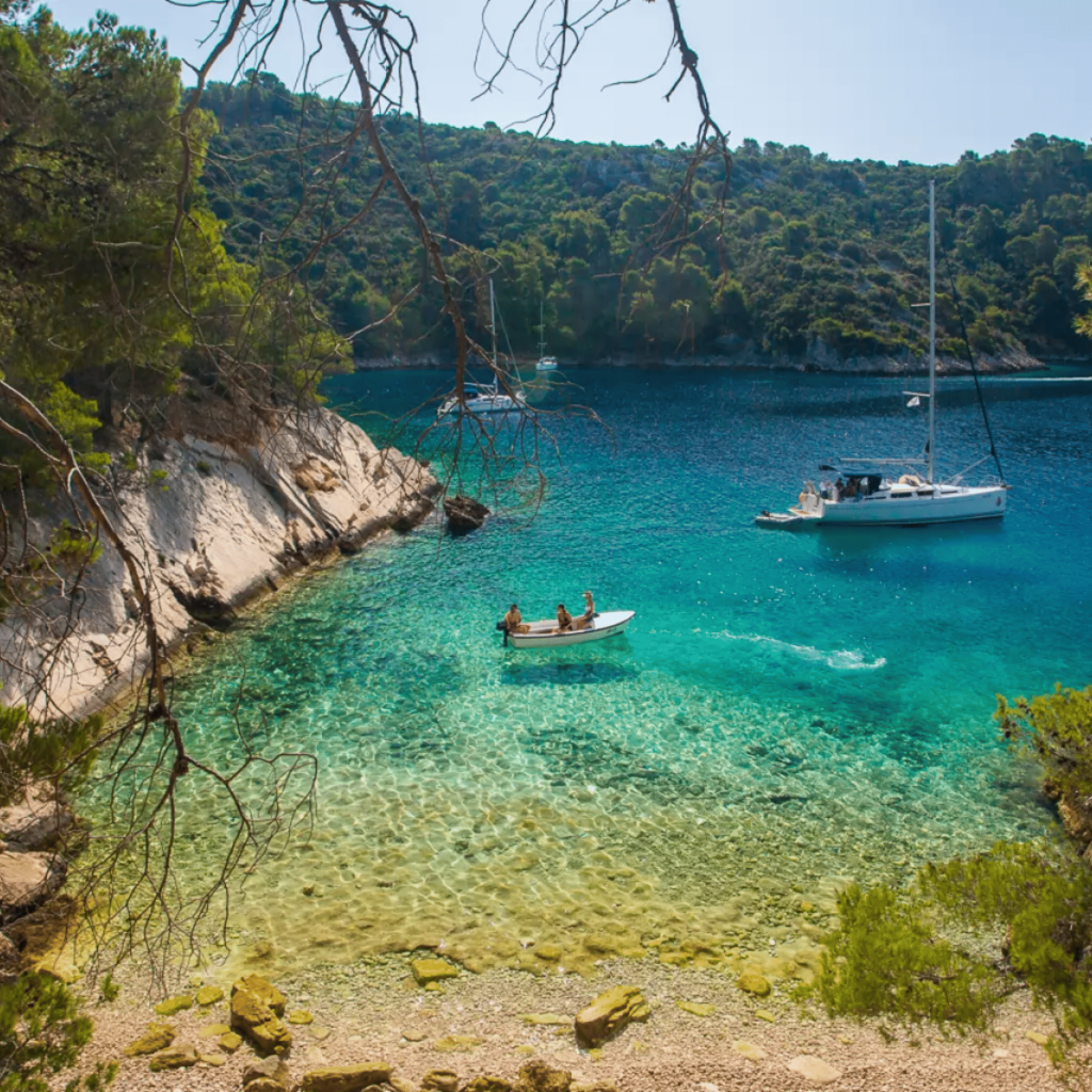 hidden bay near Split boat access